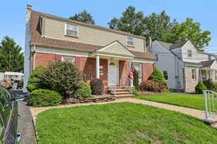 15-27 Parmelee Ave, Fair Lawn, NJ 07410 - Photo 2