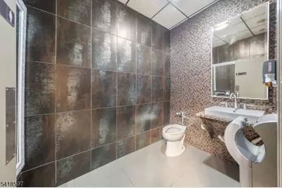 1109 Elizabeth Ave, Elizabeth, NJ 07201 - Photo 16