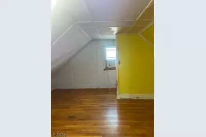 27 Charles Ter, Waldwick, NJ 07463 - Photo 12