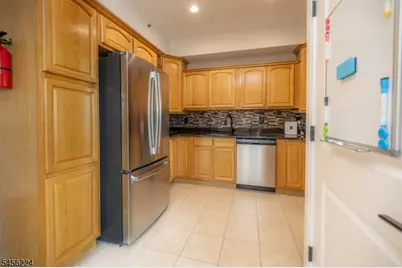 351 S Broad St #403, Elizabeth, NJ 07202 - Photo 4
