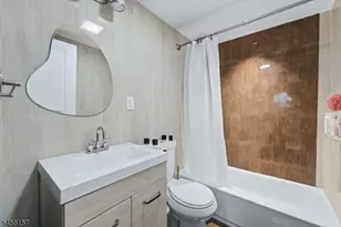 246 W 19th Ave, Irvington, NJ 07111 - Photo 10