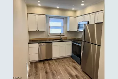 3102 Cromwell Ct, Hillsborough Township, NJ 08844 - Photo 2