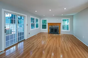9 Chipwood Ln, North Brunswick Township, NJ 08902 - Photo 16