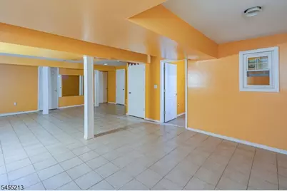 9 Chipwood Ln, North Brunswick Township, NJ 08902 - Photo 32