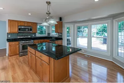 9 Chipwood Ln, North Brunswick Township, NJ 08902 - Photo 10