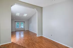 9 Chipwood Ln, North Brunswick Township, NJ 08902 - Photo 8