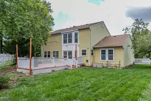 9 Chipwood Ln, North Brunswick Township, NJ 08902 - Photo 34