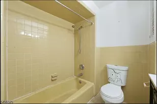 220 Inslee Pl, Elizabeth, NJ 07206 - Photo 10