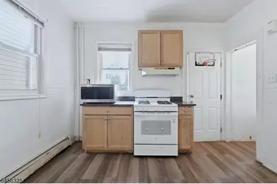 220 Inslee Pl, Elizabeth, NJ 07206 - Photo 12