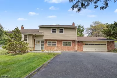 11 Dolly Dr, Parsippany, NJ 07054 - Photo 2