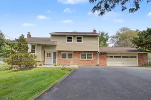 11 Dolly Dr, Parsippany, NJ 07054 - Photo 2
