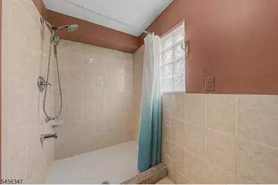 11 Dolly Dr, Parsippany, NJ 07054 - Photo 10