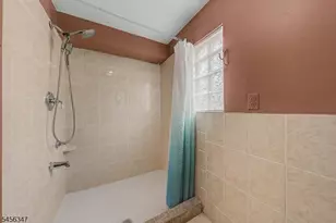 11 Dolly Dr, Parsippany, NJ 07054 - Photo 10