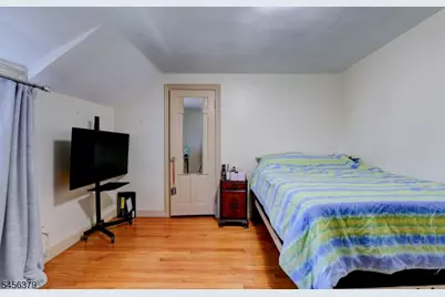 2758 Larchmont Rd, Union Township, NJ 07083 - Photo 18
