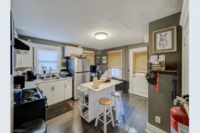 251 N 7th Ave, Manville, NJ 08835 - Photo 6