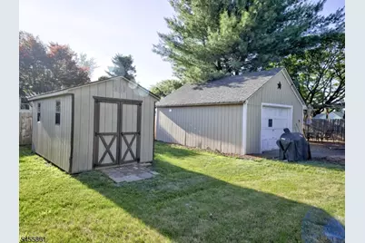 251 N 7th Ave, Manville, NJ 08835 - Photo 18
