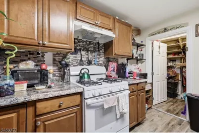 589 S Main St, Phillipsburg, NJ 08865 - Photo 10