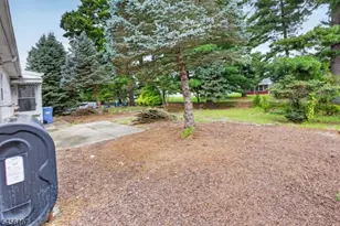 124 Northumberland Dr, Berkeley Township, NJ 08757 - Photo 36