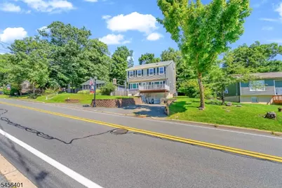 13 Hopatchung Rd, Hopatcong, NJ 07843 - Photo 8