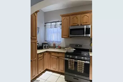 1007 W 8th St, Plainfield, NJ 07063 - Photo 8