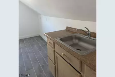 1007 W 8th St, Plainfield, NJ 07063 - Photo 12