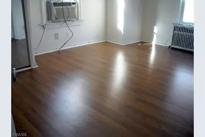 301 Penfield Pl, Dunellen, NJ 08812 - Photo 8