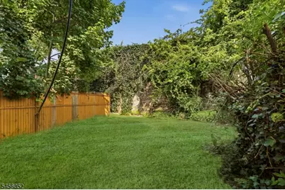 176 Hollywood Ave, East Orange, NJ 07018 - Photo 14
