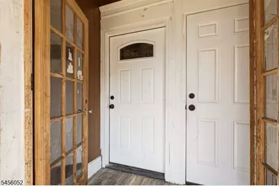 176 Hollywood Ave, East Orange, NJ 07018 - Photo 2