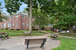 23 Park Ct, Verona, NJ 07044 - Photo 14
