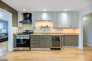 12 Lois Ave, Clifton, NJ 07014 - Photo 8