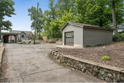 327 Squaw Trl, Hopatcong, NJ 07821 - Photo 40