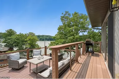 327 Squaw Trl, Hopatcong, NJ 07821 - Photo 38