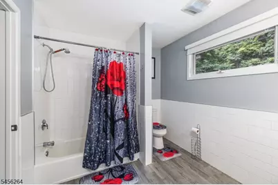 42 W Shore Dr, Vernon, NJ 07462 - Photo 20