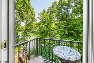 42 W Shore Dr, Vernon, NJ 07462 - Photo 16