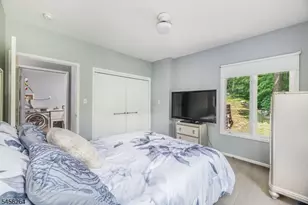42 W Shore Dr, Vernon, NJ 07462 - Photo 28