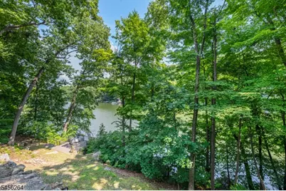 42 W Shore Dr, Vernon, NJ 07462 - Photo 36