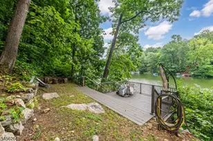 42 W Shore Dr, Vernon, NJ 07462 - Photo 38