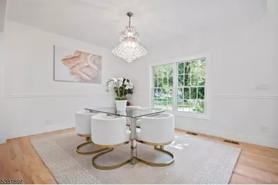 10 Elmwood Ct, Livingston, NJ 07039 - Photo 8