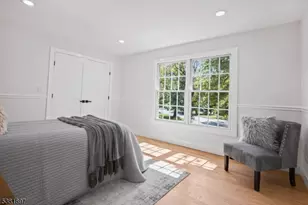 10 Elmwood Ct, Livingston, NJ 07039 - Photo 26