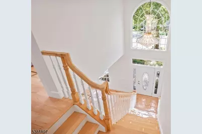 10 Elmwood Ct, Livingston, NJ 07039 - Photo 24