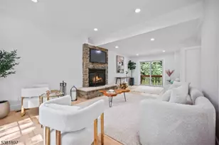 10 Elmwood Ct, Livingston, NJ 07039 - Photo 16