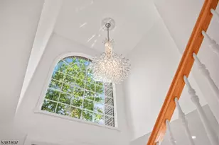 10 Elmwood Ct, Livingston, NJ 07039 - Photo 6
