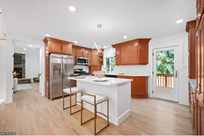 10 Elmwood Ct, Livingston, NJ 07039 - Photo 12