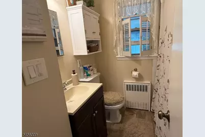 334 N 4th Ave, Hawthorne, NJ 07506 - Photo 12