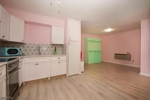 15 Forest St, Montclair, NJ 07042 - Photo 2