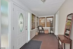 506 Beardsley Ave, Bloomfield, NJ 07003 - Photo 2