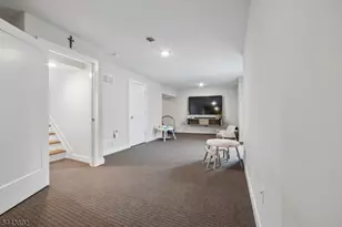90 Sowers Dr, Mount Olive, NJ 07840 - Photo 18