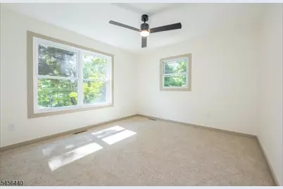 33 Orchard Dr, Vernon, NJ 07462 - Photo 16