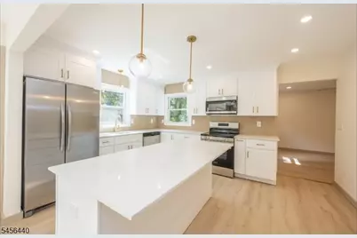 33 Orchard Dr, Vernon, NJ 07462 - Photo 4