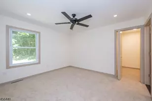33 Orchard Dr, Vernon, NJ 07462 - Photo 10
